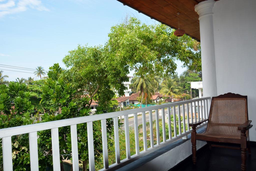 Hikkaduwa Blue Ocean Hotel Exterior foto