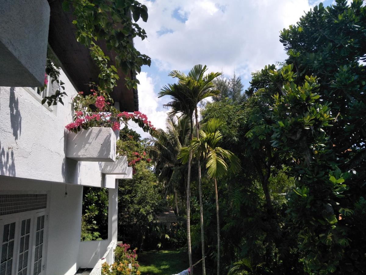 Hikkaduwa Blue Ocean Hotel Exterior foto