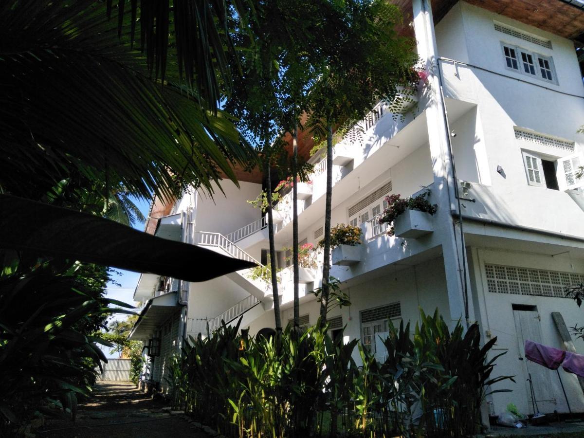 Hikkaduwa Blue Ocean Hotel Exterior foto