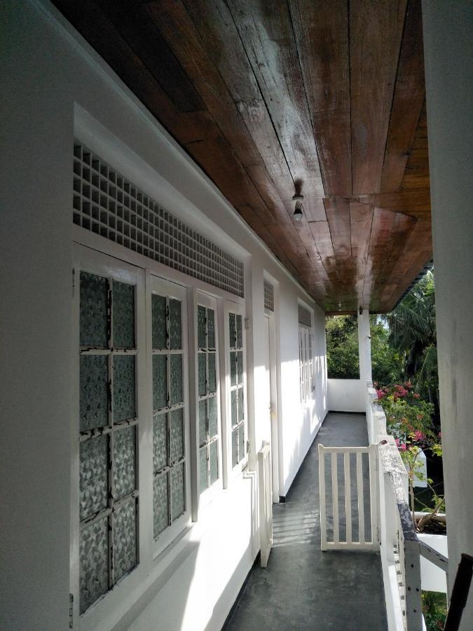 Hikkaduwa Blue Ocean Hotel Exterior foto